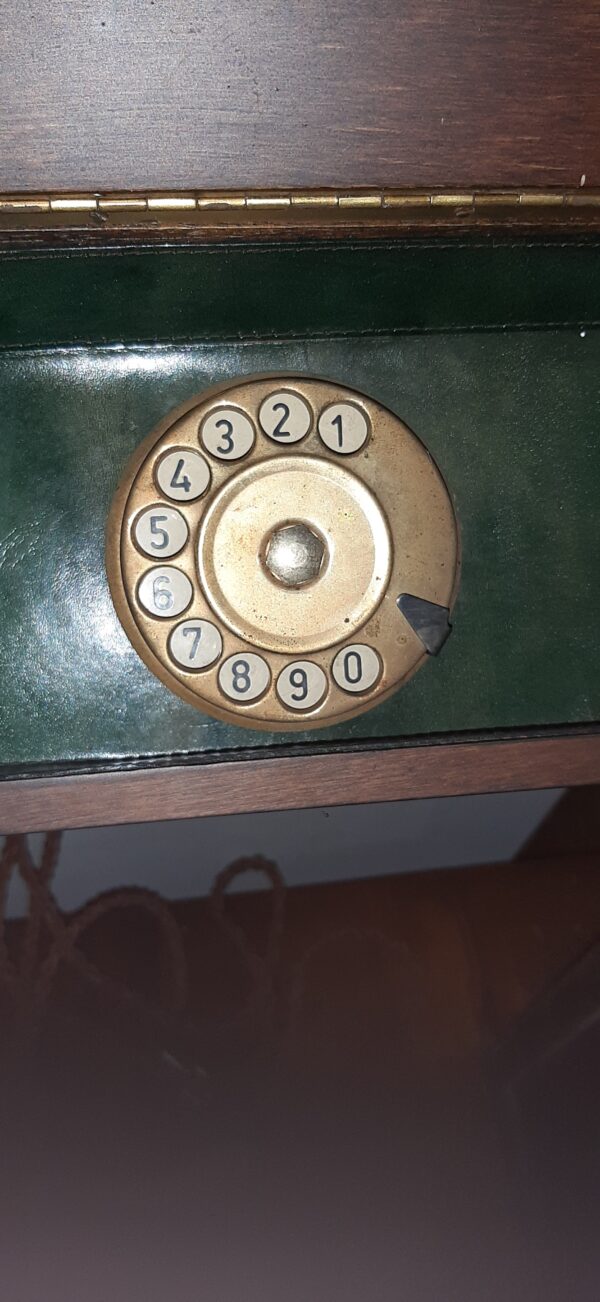 Numeri telefono da parete a manovella antico