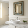 Elegante specchio rettangolare con cornice decorativa dipinta