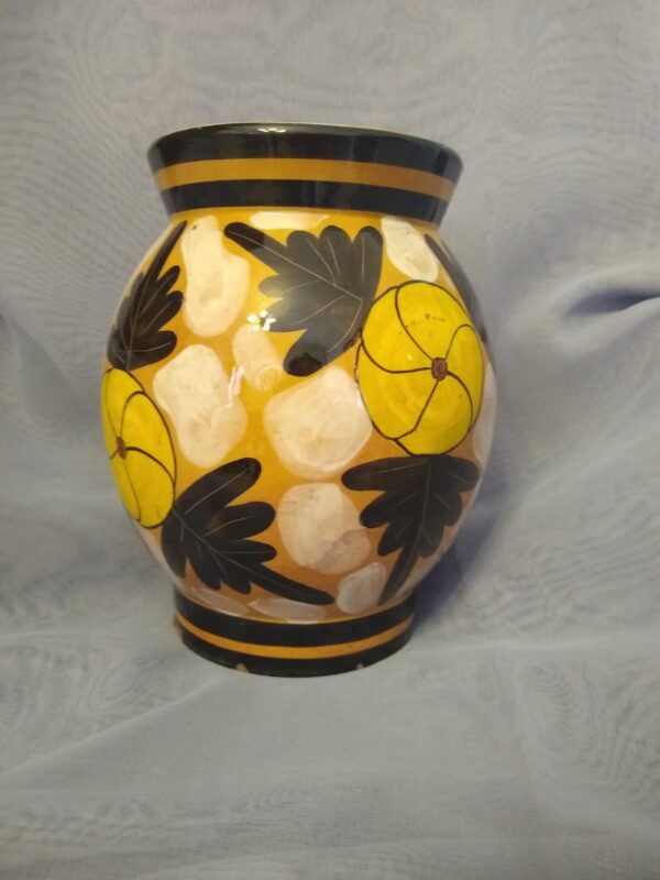 Vaso italiano antico in terracotta con motivi floreali