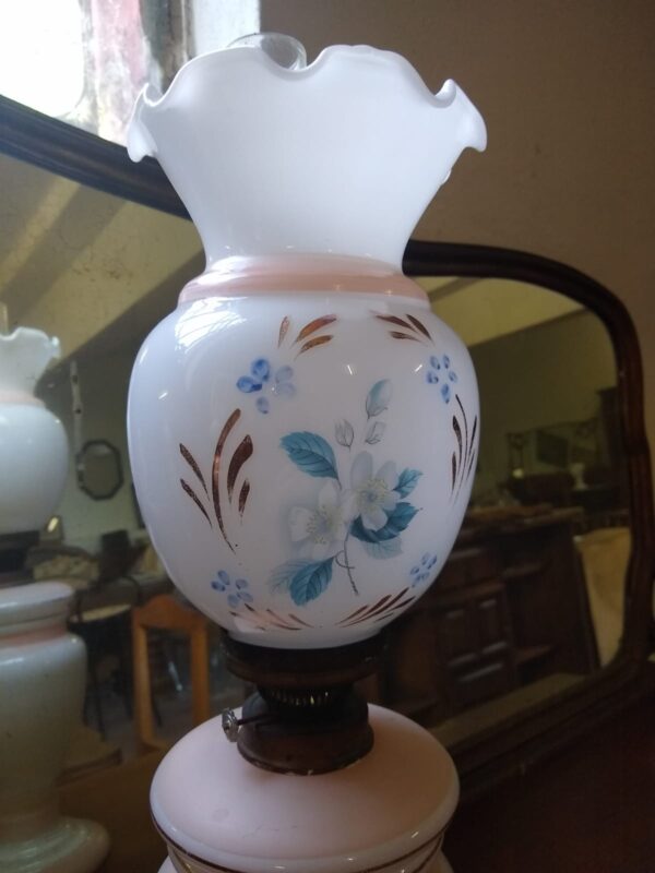 Lampada vintage vetro opaline bianco