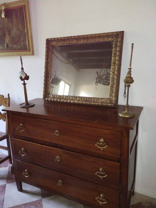 Specchio rettangolare cornice intagliata