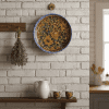 Piatto Vintage in Ceramica Italiana Dipinto a Mano con Motivi Floreali e Bordo Azzurro