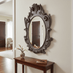 Specchiera con cornice intagliata