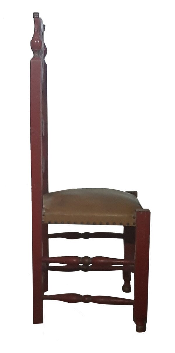 Profilo sedia in legno intarsiato